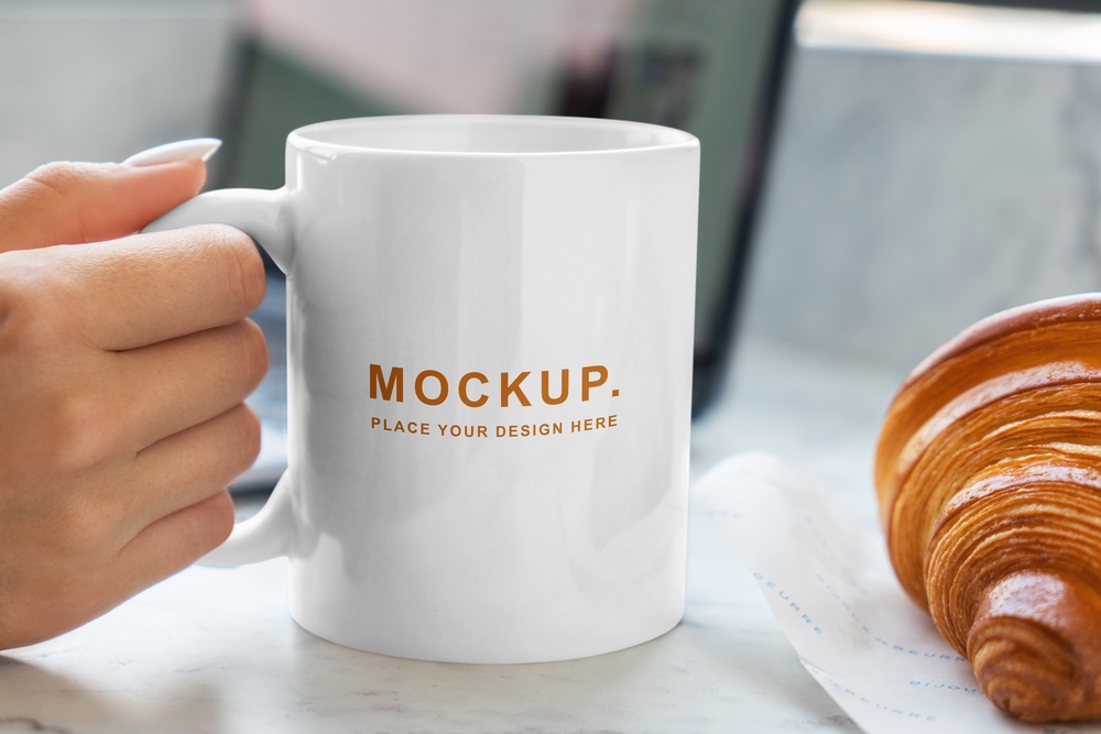 Mockup cốc mẫu số 58 PSD